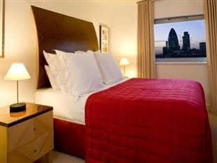 Marlin Tower Bridge - Aldgate Apartahotel Londres